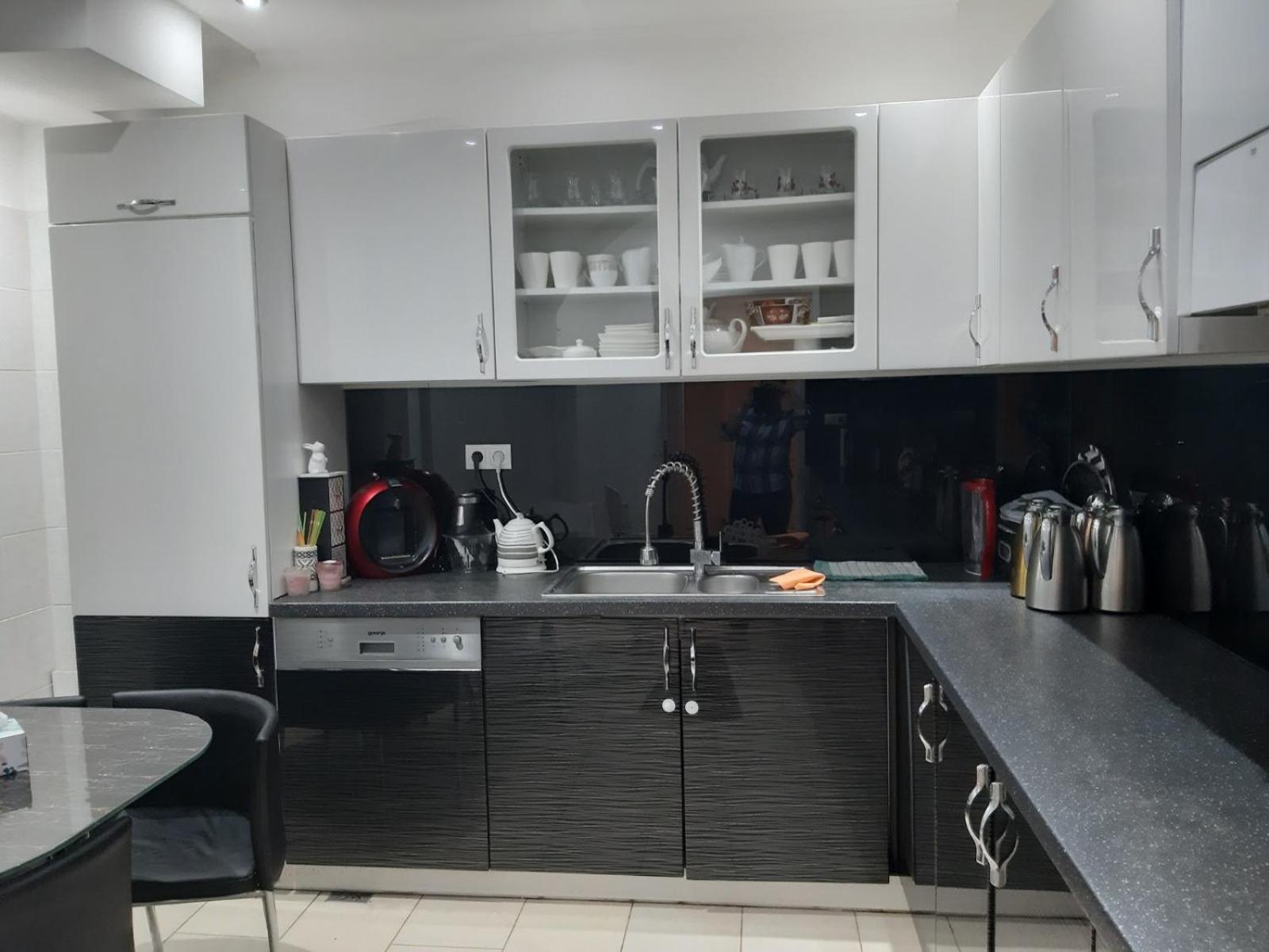 Apartament Grosse Naehe Zentrum Wiedeń